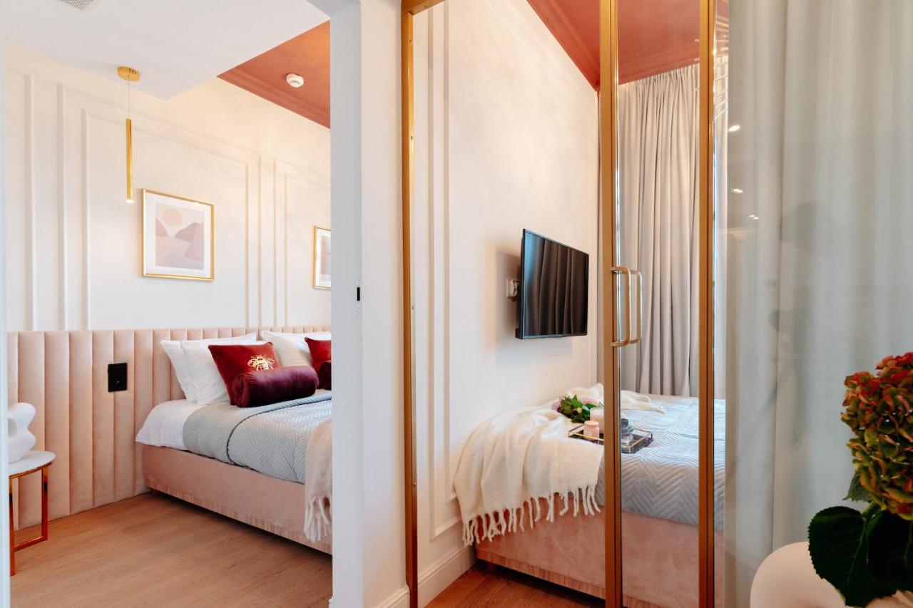 Warsaw Story - Loftaffair Collection Aparthotel ภายนอก รูปภาพ